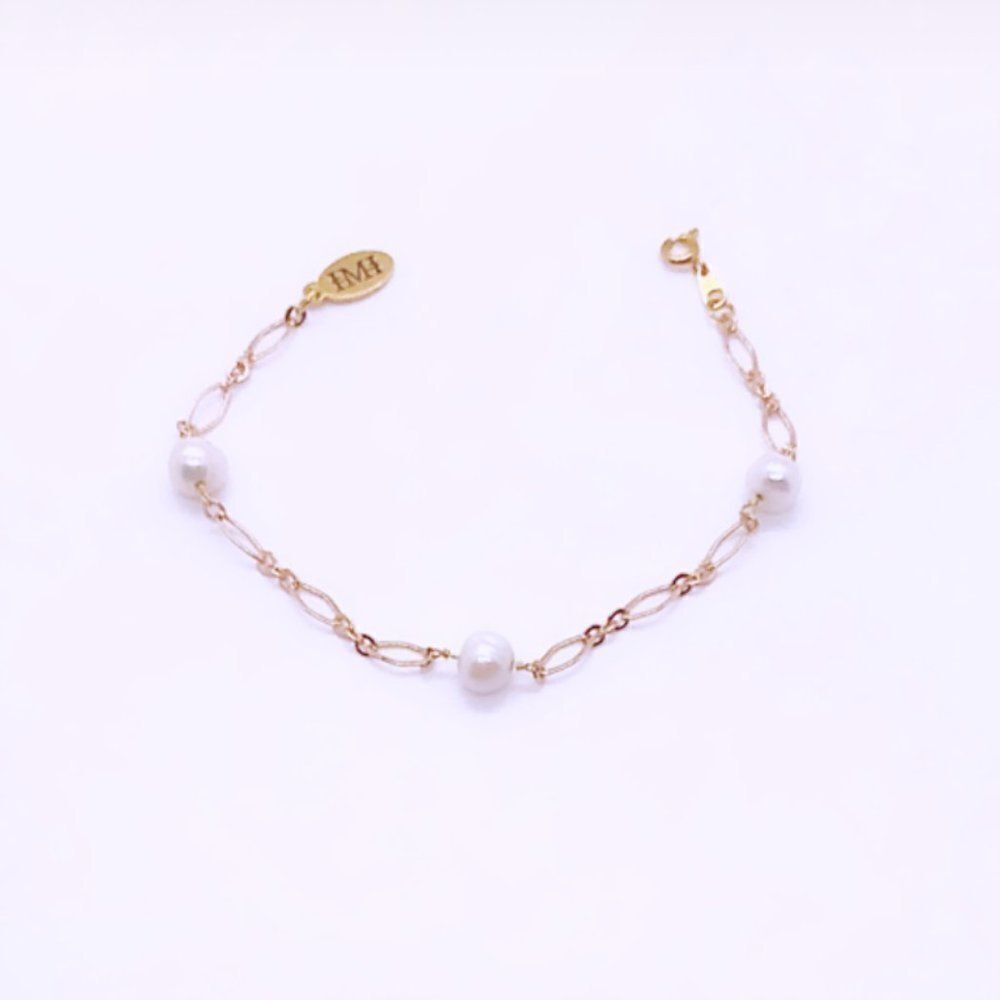 HighMaintenanceHippie Saltwater Pearl Bracelet with Diamond Link Chain (Gold)